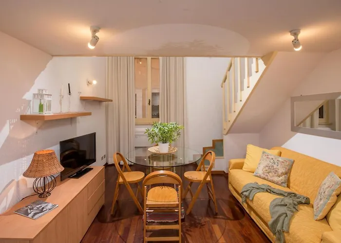 Navona White Daire Roma